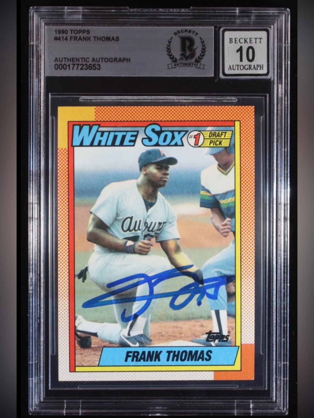 Topps Rookie AUTOGRAPHED Frank Thomas Baseball Card

BECKETT CERTIFIED GRADED 10